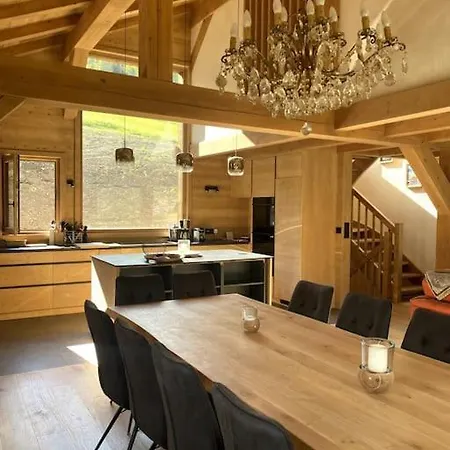 Familial Vue Montblanc Chalet *
